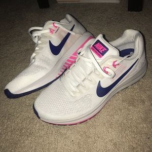 Nike Zoom Structure 21